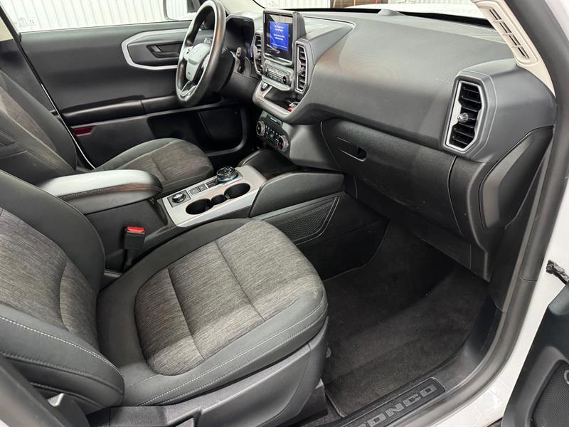 2023 Ford Bronco - Image 23