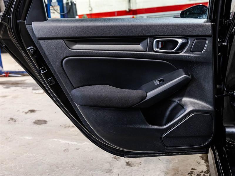 2025 Honda Civic - Image 12