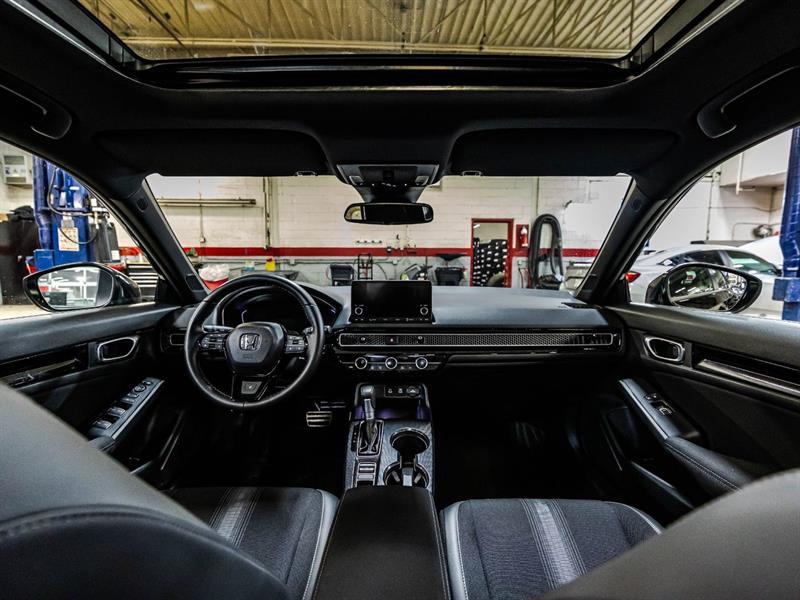 2025 Honda Civic - Image 14