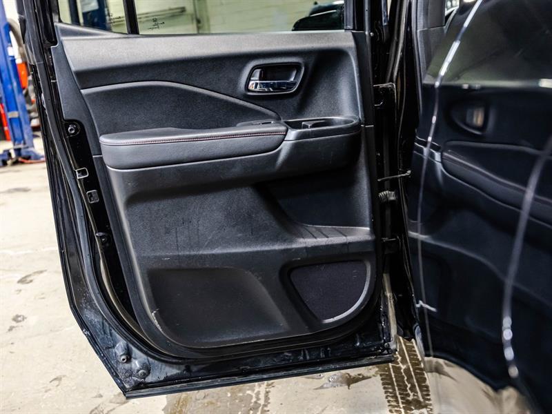 2022 Honda Ridgeline - Image 13