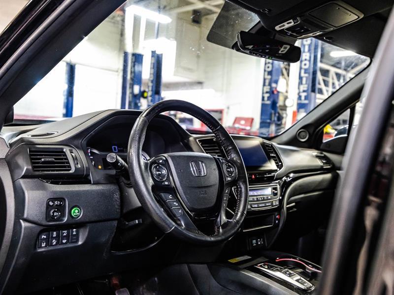 2022 Honda Ridgeline - Image 22