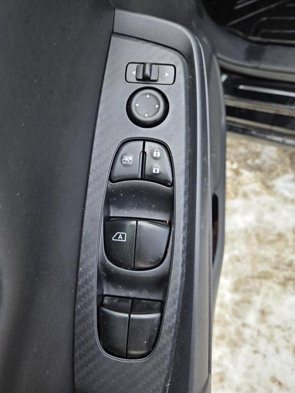 2020 Nissan Sentra - Image 17