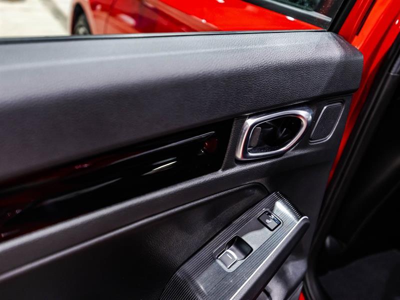 2025 Honda Civic - Image 12