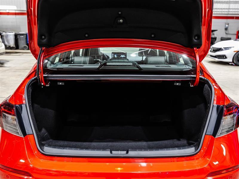 2025 Honda Civic - Image 16