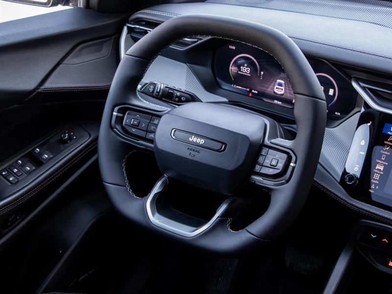 jeep Cherokee 2026 - 13