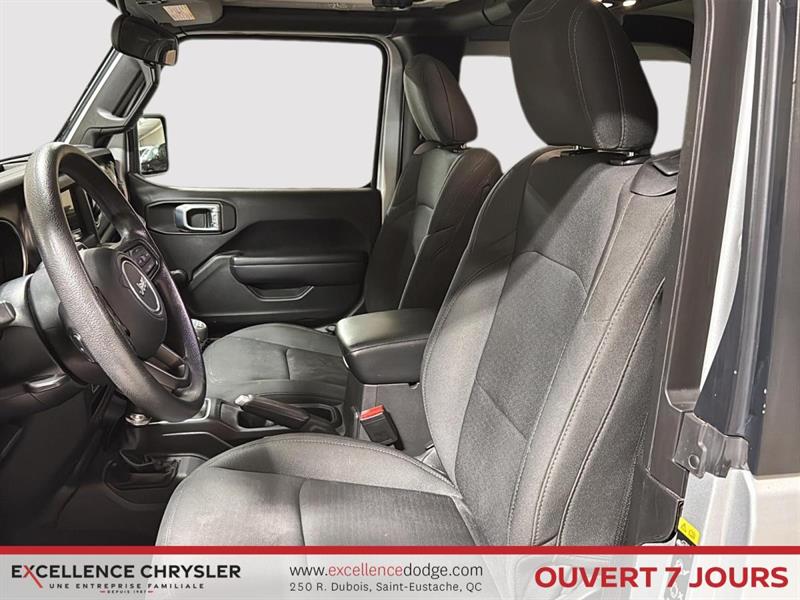 jeep Wrangler 2022 - 10