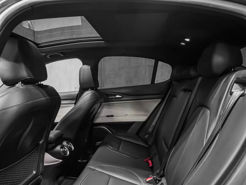 alfa romeo Stelvio 2020 - 18