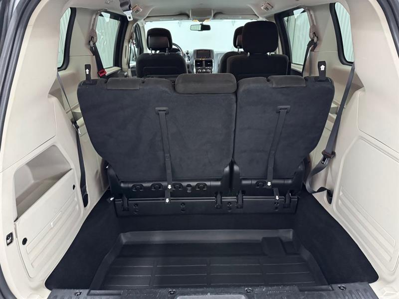2016 Dodge Grand Caravan - Image 19