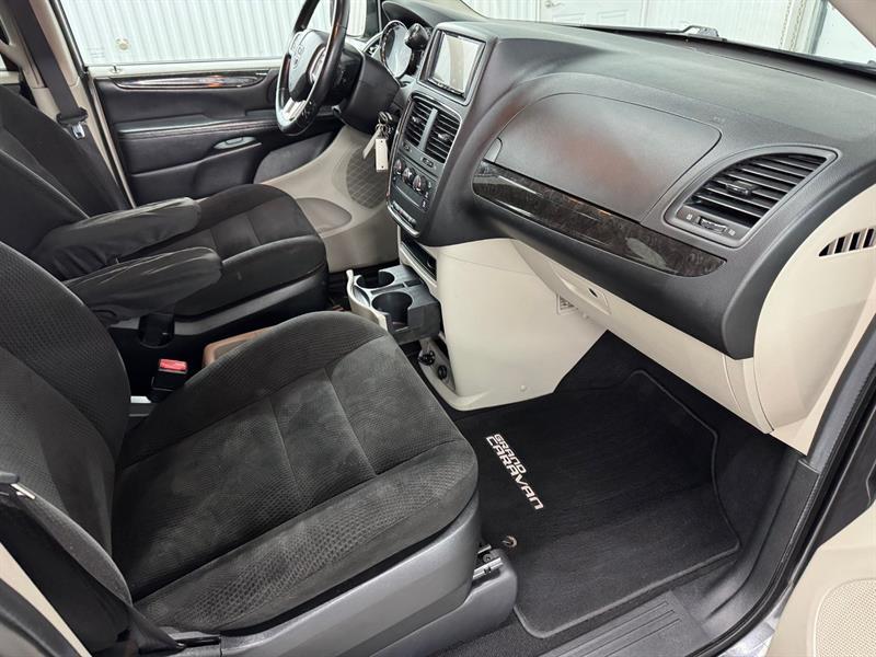 2016 Dodge Grand Caravan - Image 20