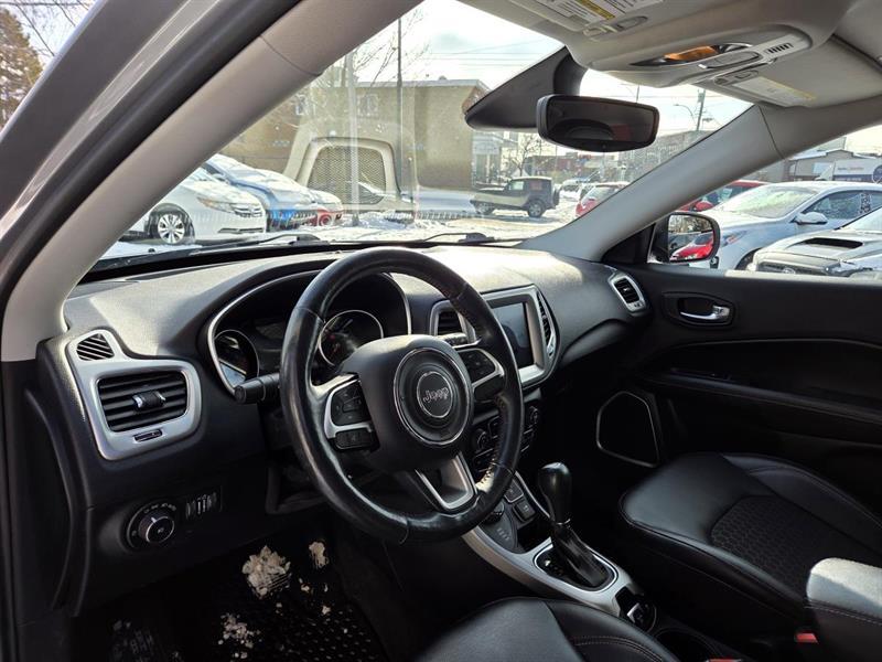 2018 Jeep Compass - Image 15