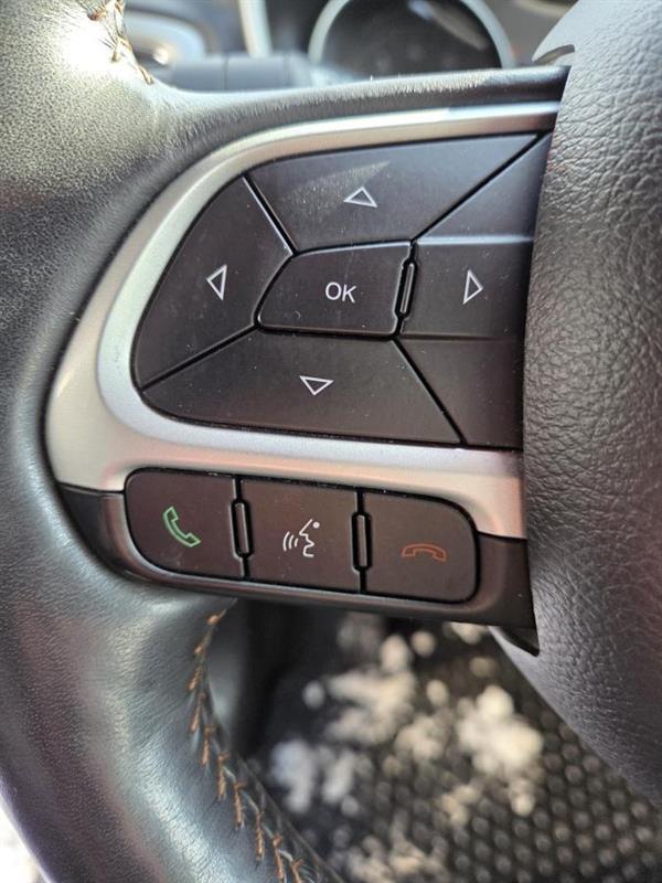 2018 Jeep Compass - Image 18