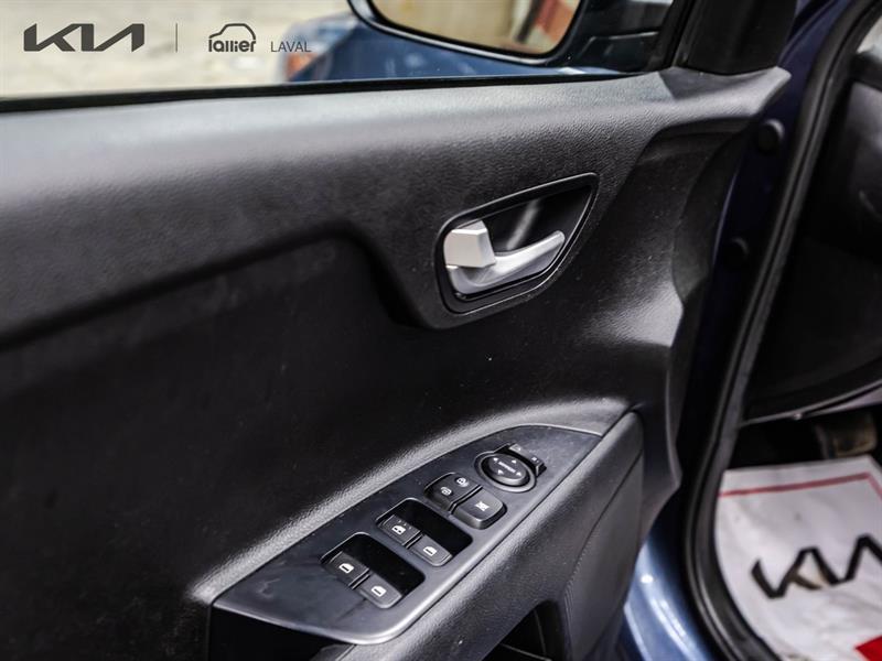 2018 Kia Rio - Image 11