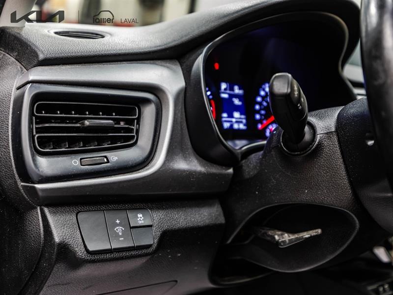 2018 Kia Rio - Image 20