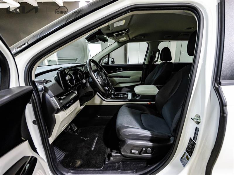 2024 Kia Carnival - Image 12