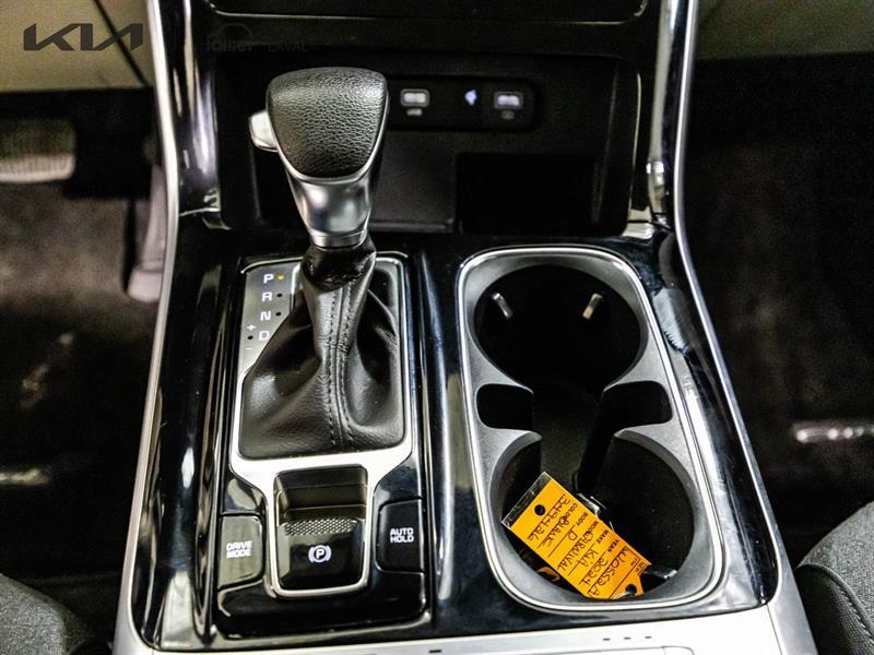 2024 Kia Carnival - Image 17