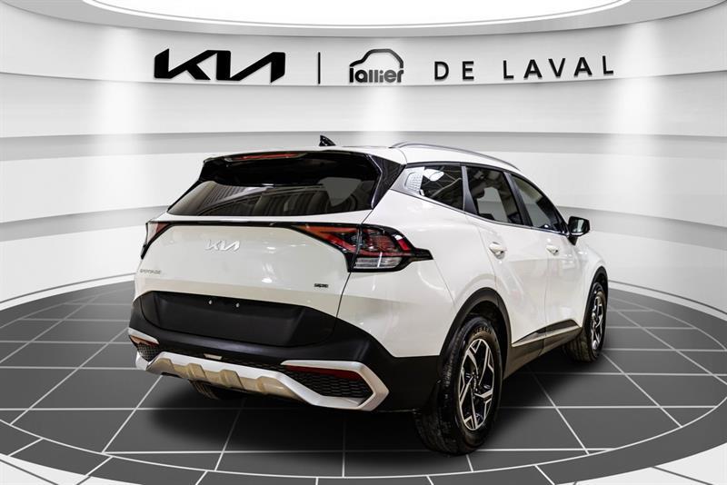 2025 Kia Sportage - Image 8