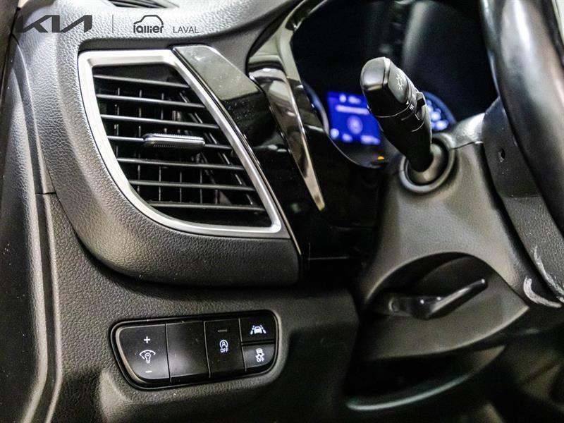 2021 Kia Seltos - Image 16