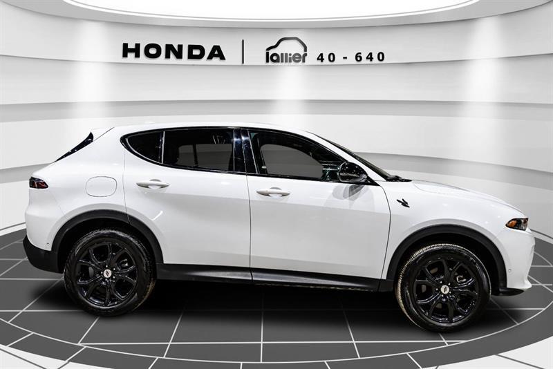 2023 Dodge Hornet - Image 8