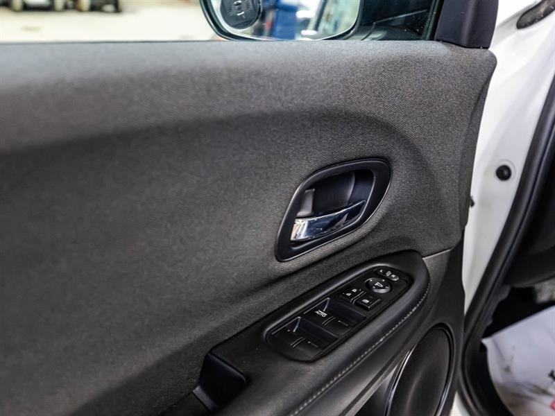 2021 Honda HR-V - Image 11