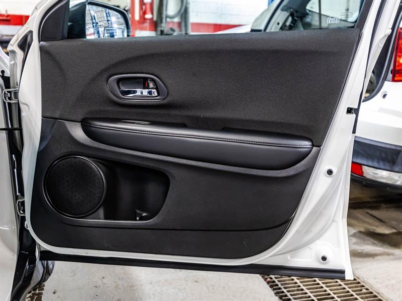 2021 Honda HR-V - Image 16