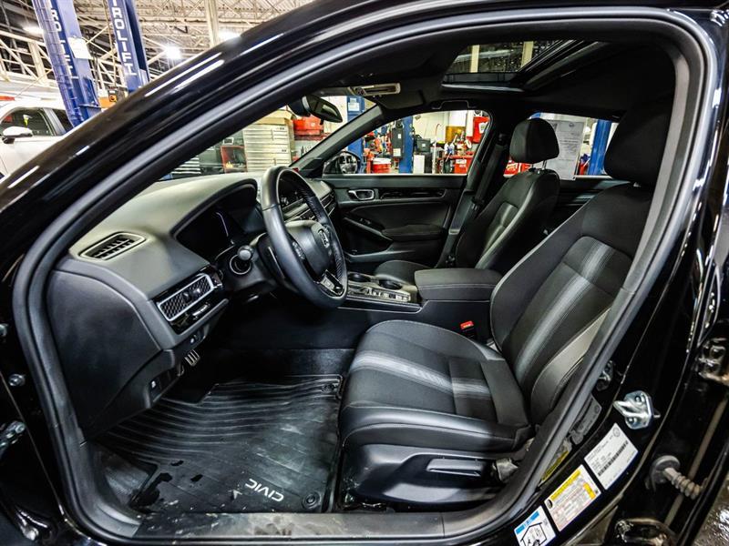 2025 Honda Civic - Image 19