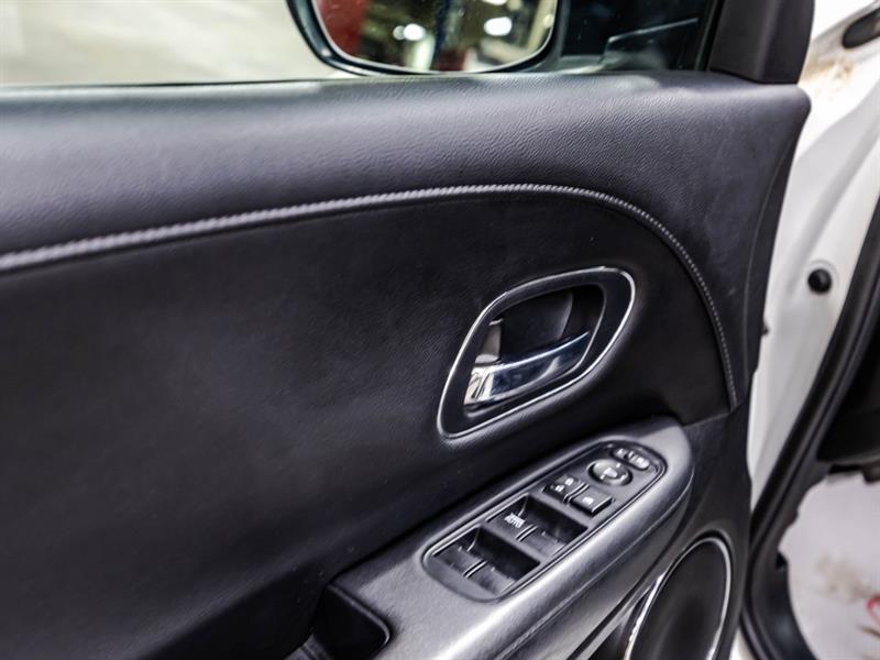 2017 Honda HR-V - Image 12