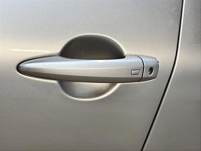 nissan Rogue 2023 - 25