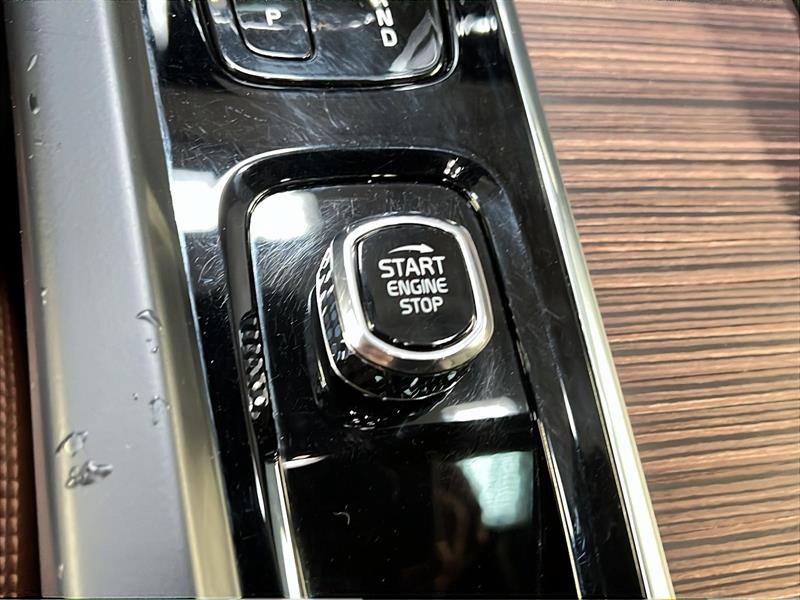volvo XC60 2022 - 21