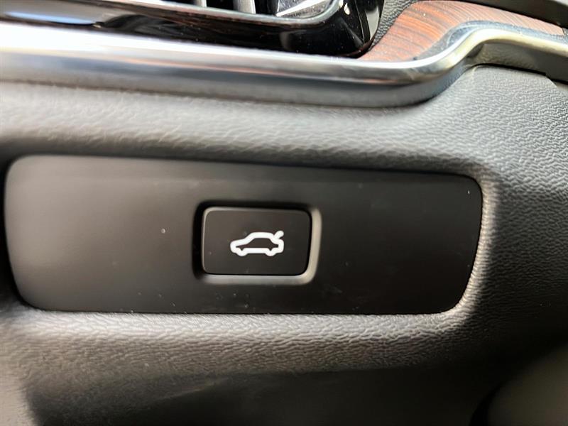 volvo V60 2025 - 24