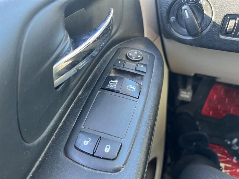 dodge Grand Caravan 2014 - 24