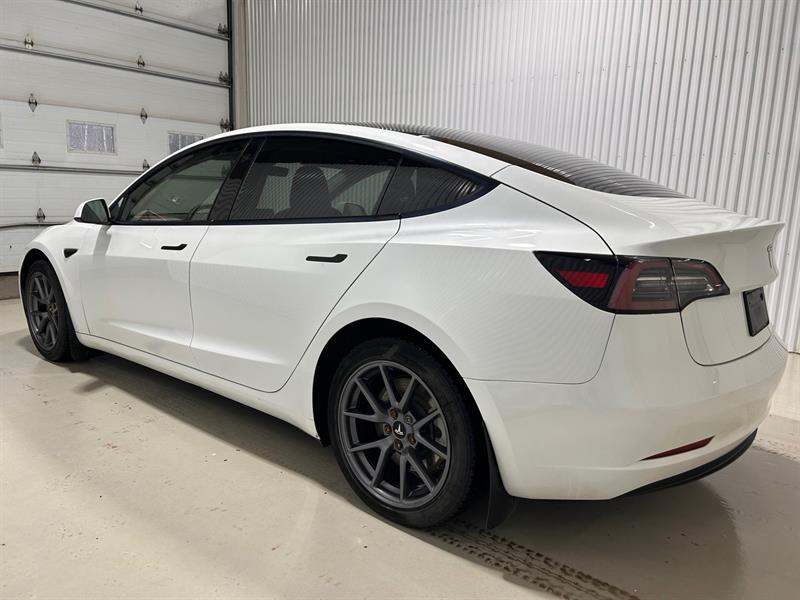 tesla Model 3 2023 - 8