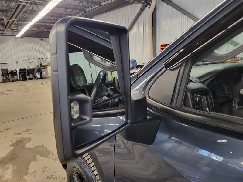 chevrolet Silverado 1500 2021 - 10