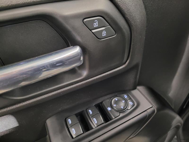chevrolet Silverado 1500 2021 - 13