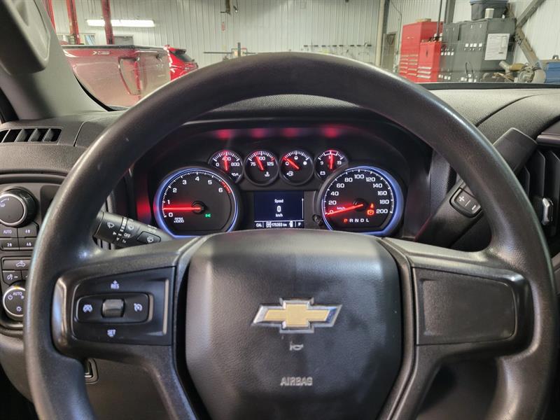 chevrolet Silverado 1500 2021 - 18