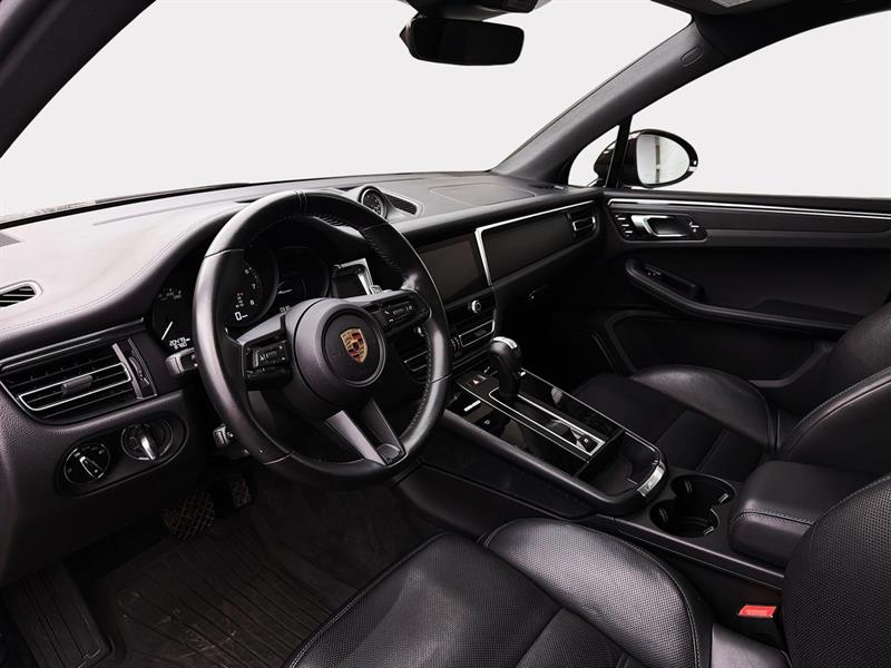 porsche Macan 2024 - 25