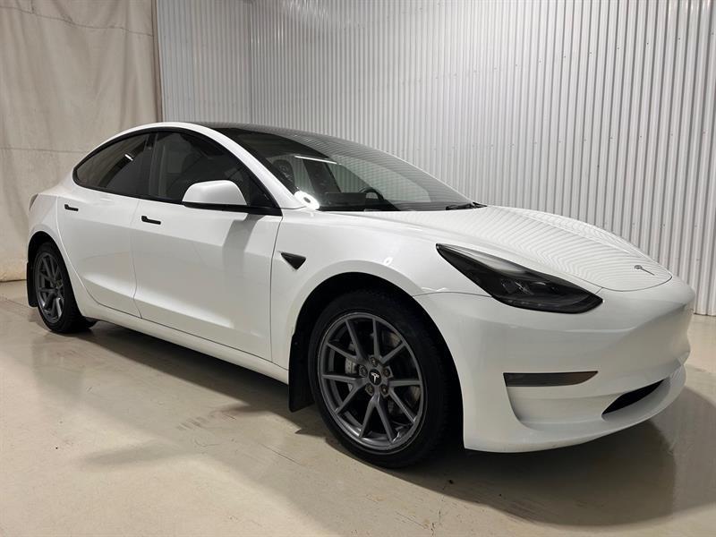 2023 Tesla Model 3 - Image 4