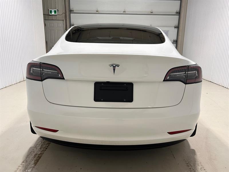 2023 Tesla Model 3 - Image 7