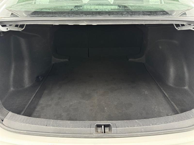 2022 Toyota Corolla - Image 14