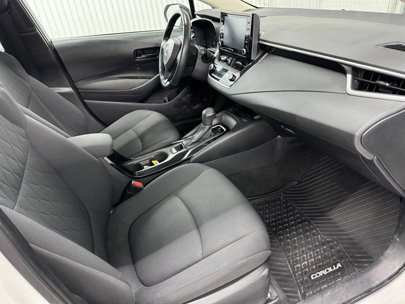 2022 Toyota Corolla - Image 16