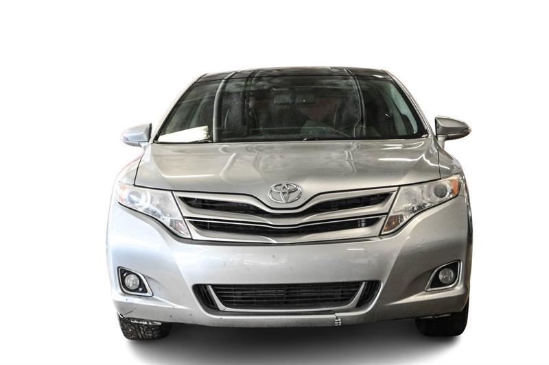 2015 Toyota Venza - Image 2