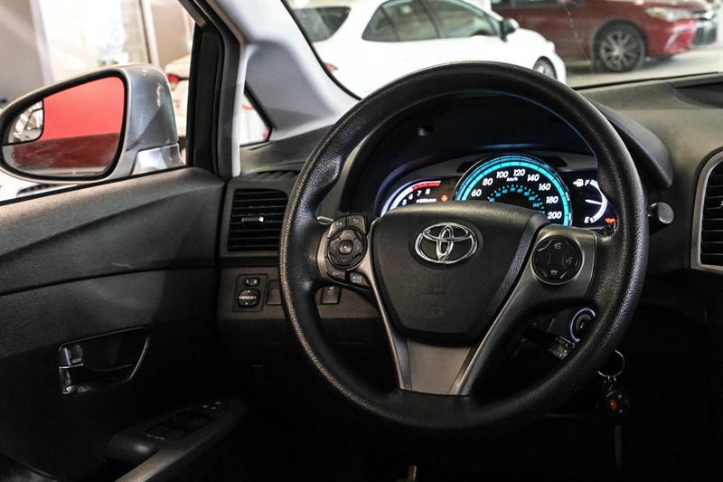 2015 Toyota Venza - Image 24