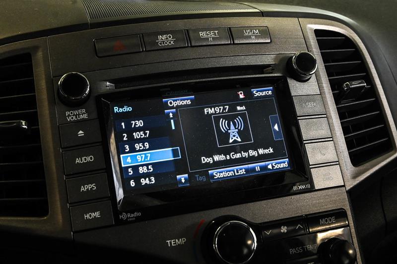 2015 Toyota Venza - Image 30