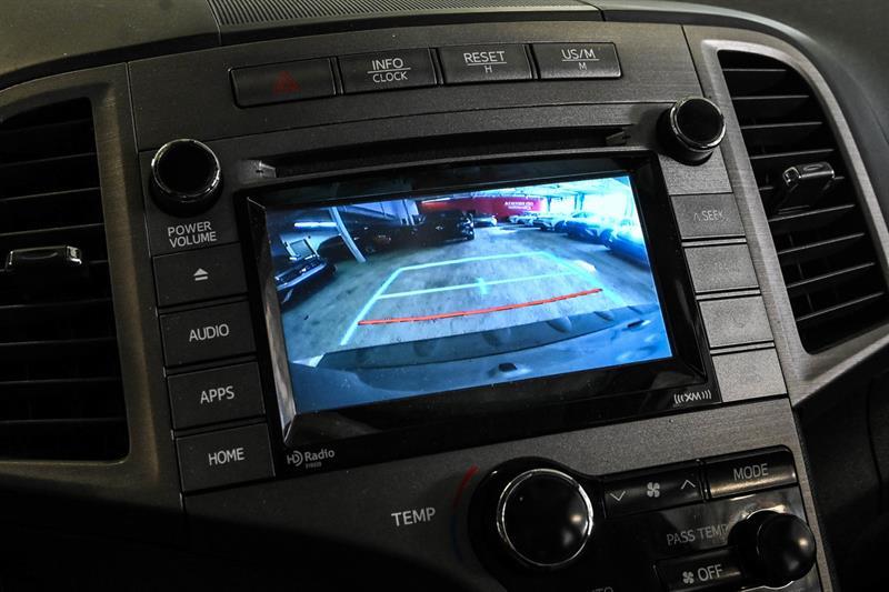 2015 Toyota Venza - Image 31