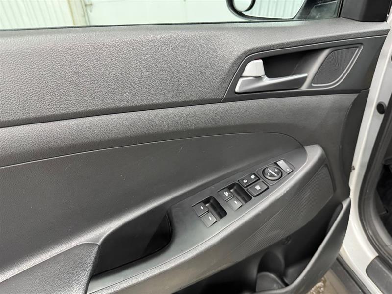 2016 Hyundai Tucson - Image 11