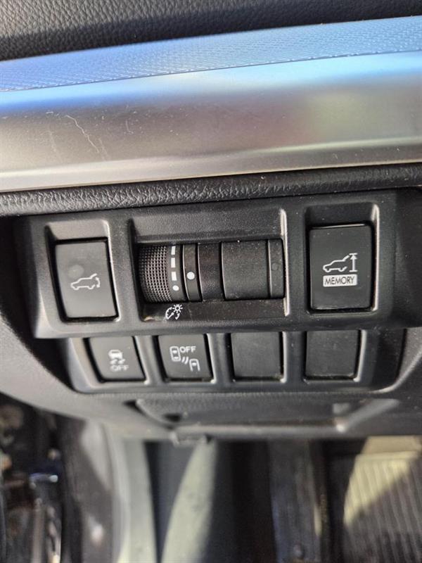 2018 Subaru Outback - Image 18