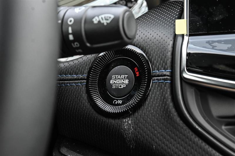 2026 Jeep Compass - Image 18