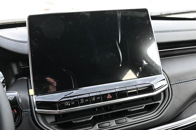 2026 Jeep Compass - Image 19