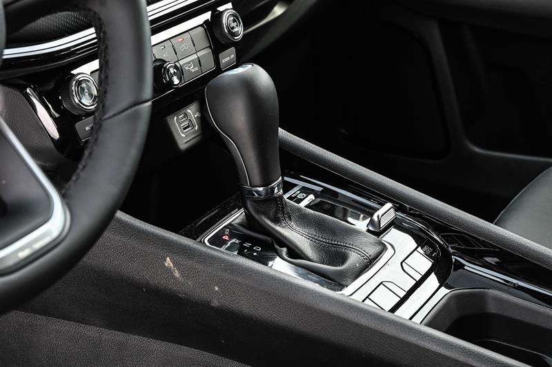 2026 Jeep Compass - Image 21