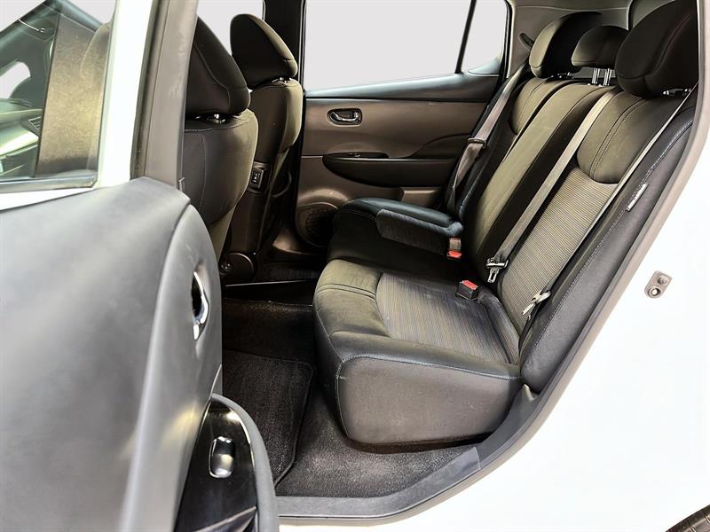 nissan LEAF 2023 - 9