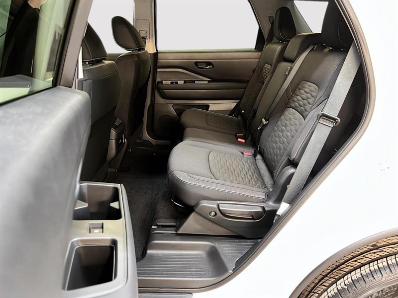 nissan Pathfinder 2025 - 9